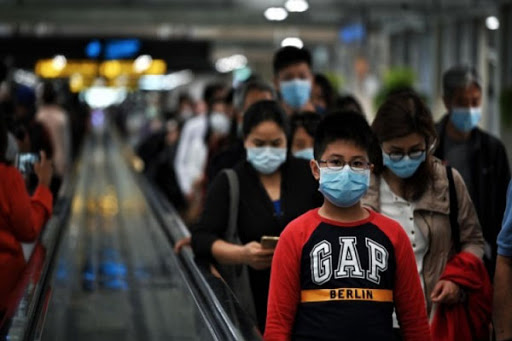 Como medida de prevención ante el posible contagio que pudieran ocasionar principalmente las personas asintomáticas con coronavirus, el gobierno de #Argentina multará con 10 mil y 80 mil pesos argentinos a quienes no utilicen mascarillas en los transportes públicos y comercios