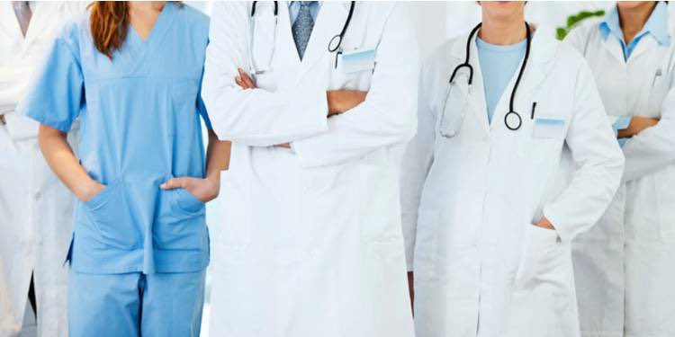 Teknosciences's tweet photo. Coronavirus : des médecins généralistes pensent avoir trouvé un possible remède très encourageant, combinant plusieurs médicaments dont l’azithromycine
https://t.co/rL3U6qKrvW https://t.co/qInHMvqjFQ