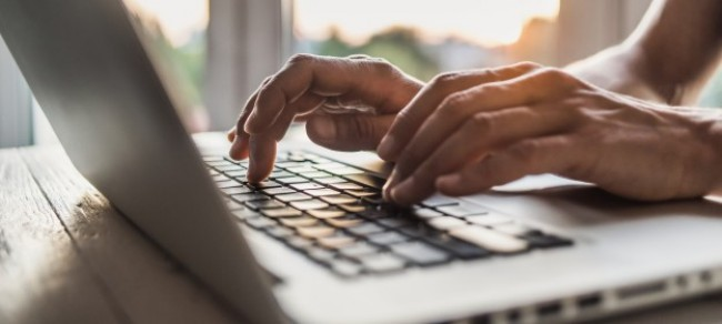 COVID-19 has upended almost everything about how we work and we are conducting a brief survey to understand people's experiences, tips, &amp; tricks. Please click the link and complete by Monday Apr. 20 to participate (we will share findings Friday Apr. 24th). insead.eu.qualtrics.com/jfe/form/SV_6J…