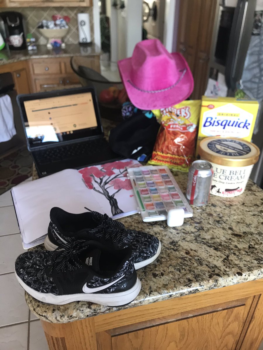 My survival kit lol <a href="/ROHOVolleyball/">RiderVolleyball</a>