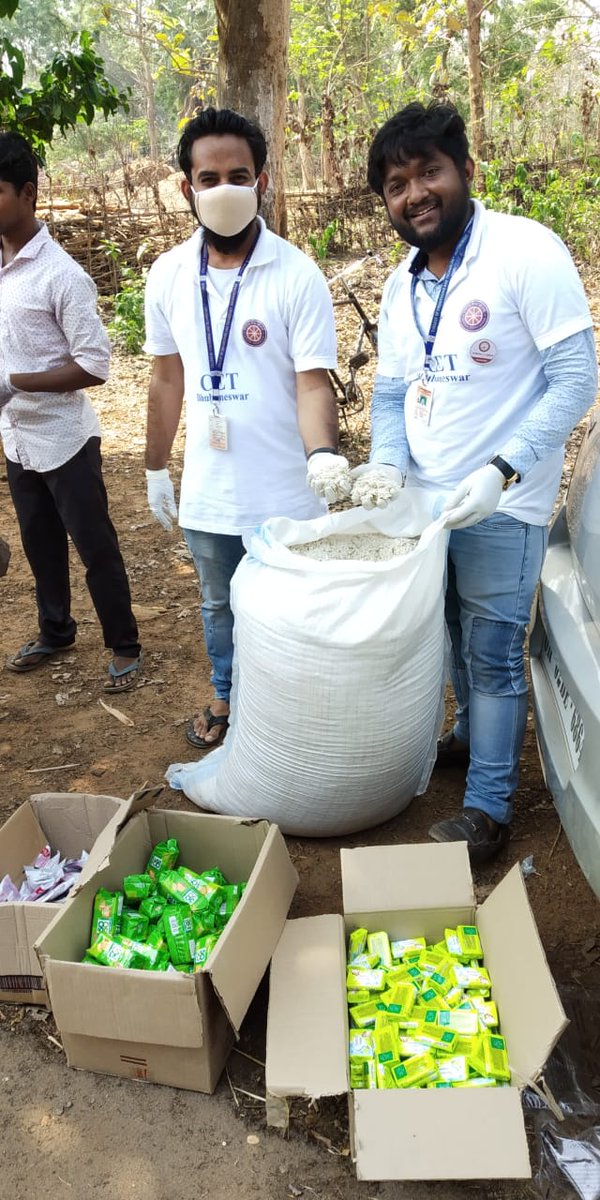 ShubhakantaBar5's tweet photo. Second drive was carried out by CET, Bhubaneswar on 08.04.2020 in rural area near Damani tourist place, Cuttack (which is surrounded by Jungle) and food &amp; soap were distributed to around 140-150 families during the lockdown period. https://t.co/jPpFUcbMKH