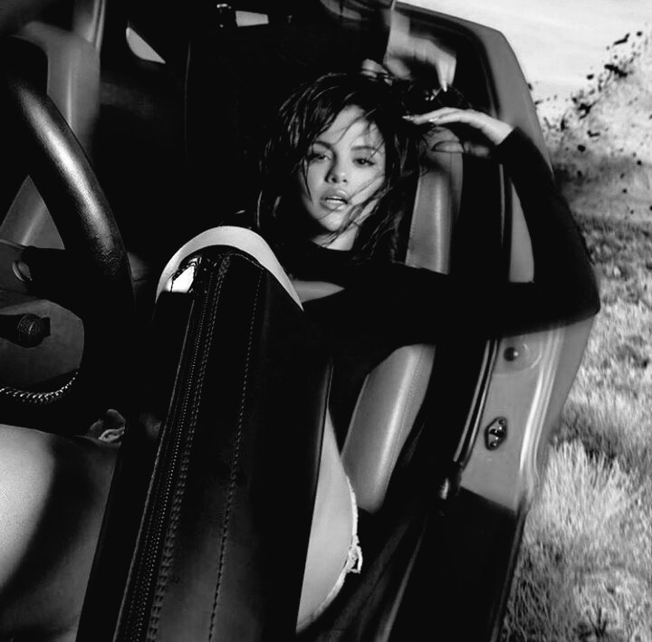 Size düşüyorum bebeklerim🔥❤
#AybükePusat • #SelenaGomez