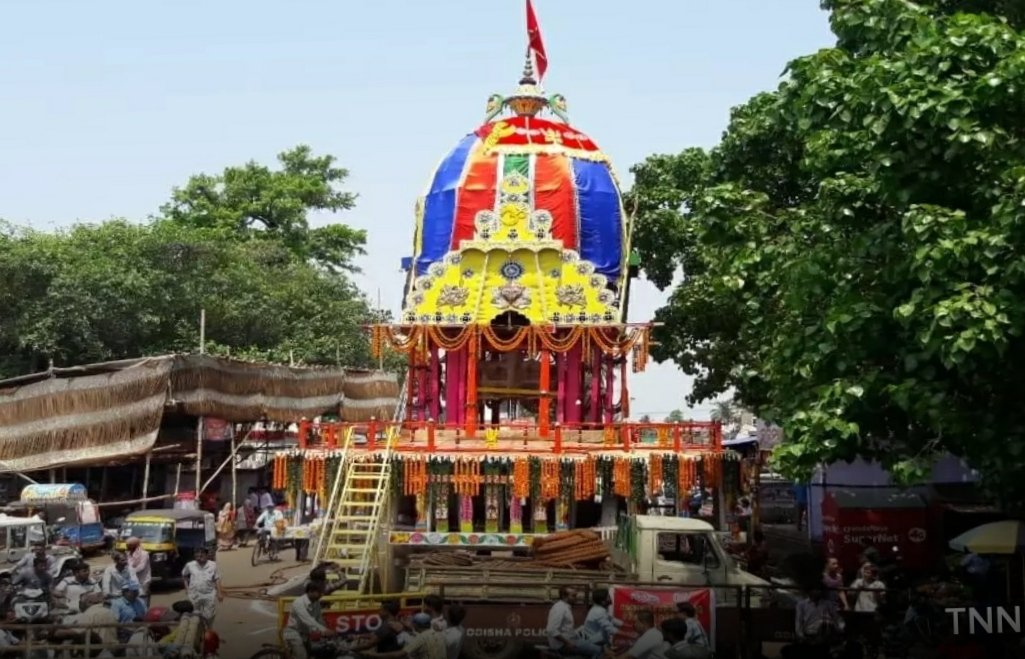 Old Town is a generic term used for an ancient or original core portion of a town/city. Bbsr city area from say BJB Nagar to Kapileswar is old part of town with numerous heritage temples. Rest can be termed as New Town which grew up post 1948 #BbsrFoundationDay  #bhubaneswar