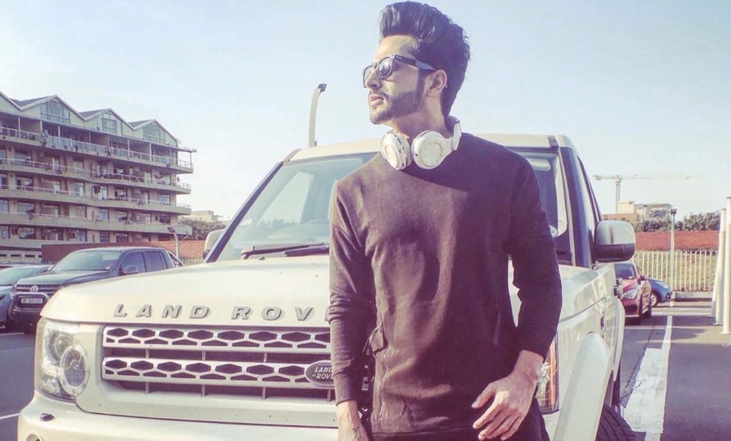 DDfangurl's tweet photo. ❤️😍✨@DheerajDhoopar https://t.co/4A48eJcAuV