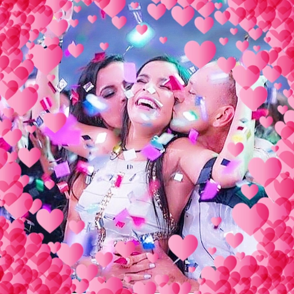 vianamaria85's tweet photo. Coração sempre vencerá ❤️❤️❤️ #TimeEmilly https://t.co/PcrcgmsKKR
