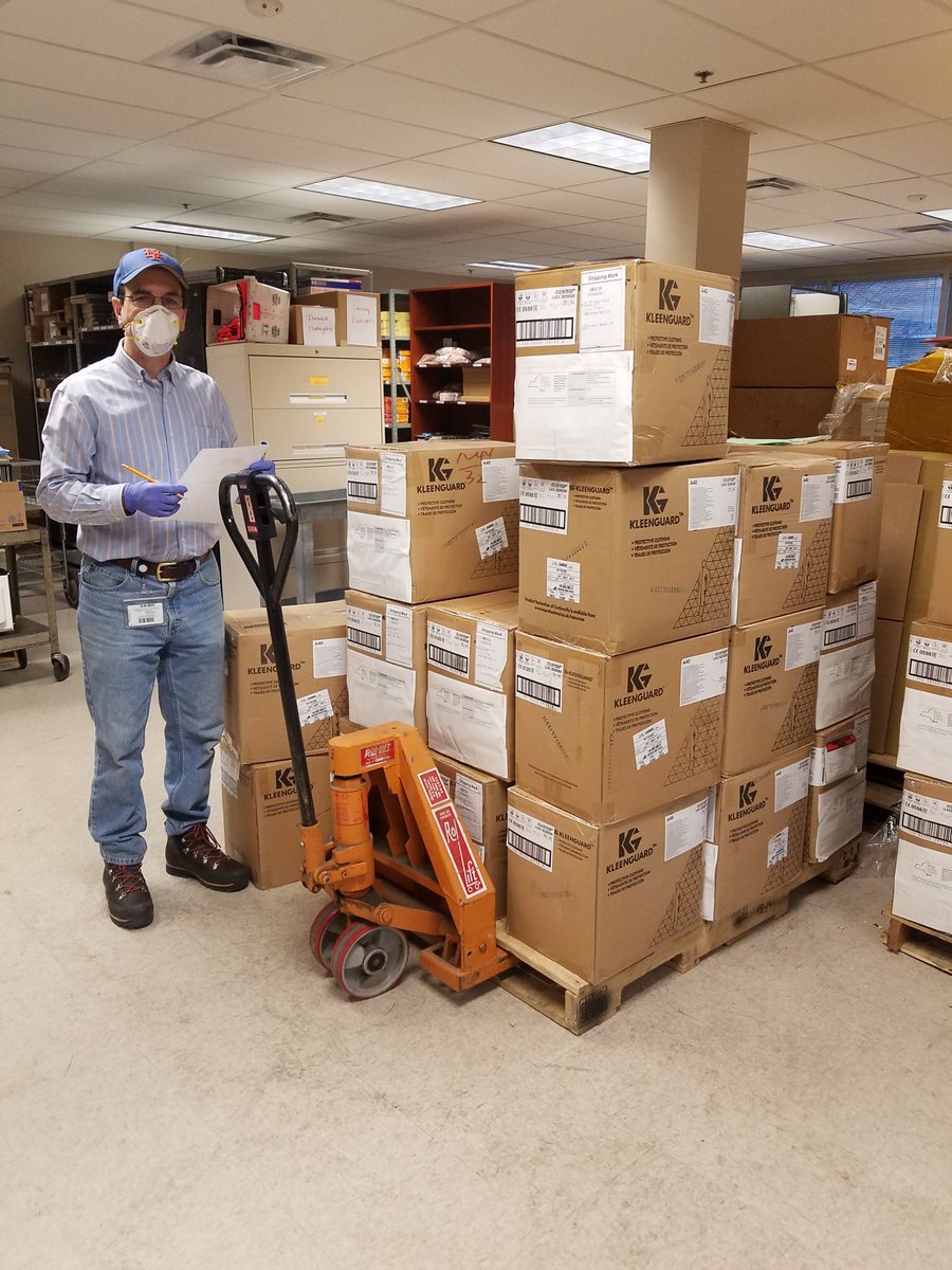 NYSOASAS's tweet photo. Our team in Albany packed and shipped vital protective equipment like gowns and masks to 12 OASAS Addiction Treatment Centers to help protect those in ATCs as they fight two crises—the #COVID19 pandemic and the opioid epidemic. #NYTough 💪#CombatAddiction https://t.co/PFyGKDTL1H