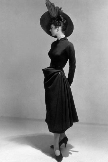 Post-WWII ppl wanted all the sumptuous fabrics they were denied. Two years after the war Christian Dior gave us the New Look with yards + yards of silks, wools, furs + paddings. Cristobal Balenciaga also gave us leeengths of black fabric + silkPpl wanted what they couldn’t have