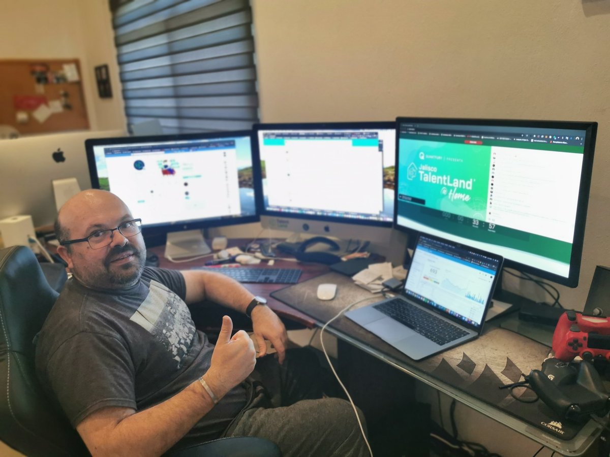 blackvamp's tweet photo. Monitorizando todos los detalles de la primera edición de Jalisco Talent Land @ Home. Carga de servidores, estabilidad de la señal, promoción en redes, moderación del chat y demás gestiones. En directo desde https://t.co/3Yu2wYUd2S #TalentatHome https://t.co/T2f6aALXKo
