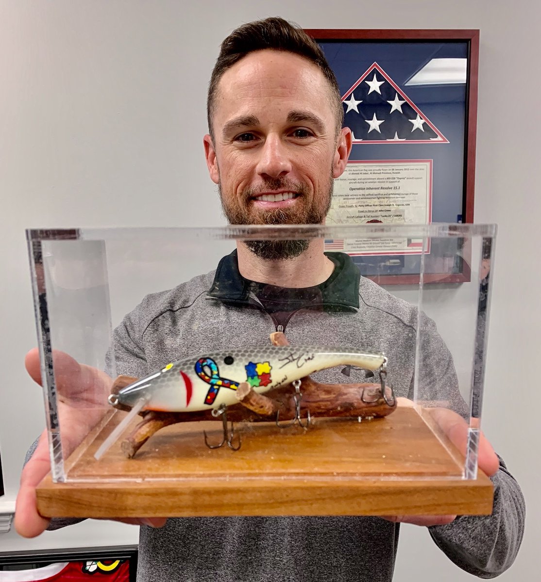 johncrewsbass's tweet photo. Custom Fishing Lure for Auction benefiting @AutismSociety #anglersforautism LINK -> https://t.co/WMpP2KvTyT https://t.co/Rz4fMggN81