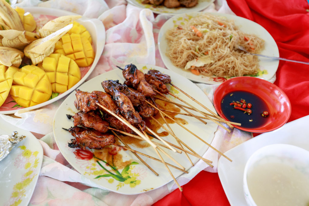 FoodsPinoy's tweet photo. Philly Pinoy Food Is Your One-Stop-Shop For All Of The Finest Filipino Ingredients, Treats, And Groceries In The Greater Philadelphia Area. https://t.co/BKK7TgnSIH #FilipinoFood #FilipinoFoods #Filipino #Philly #Food https://t.co/jE3nHebcNR