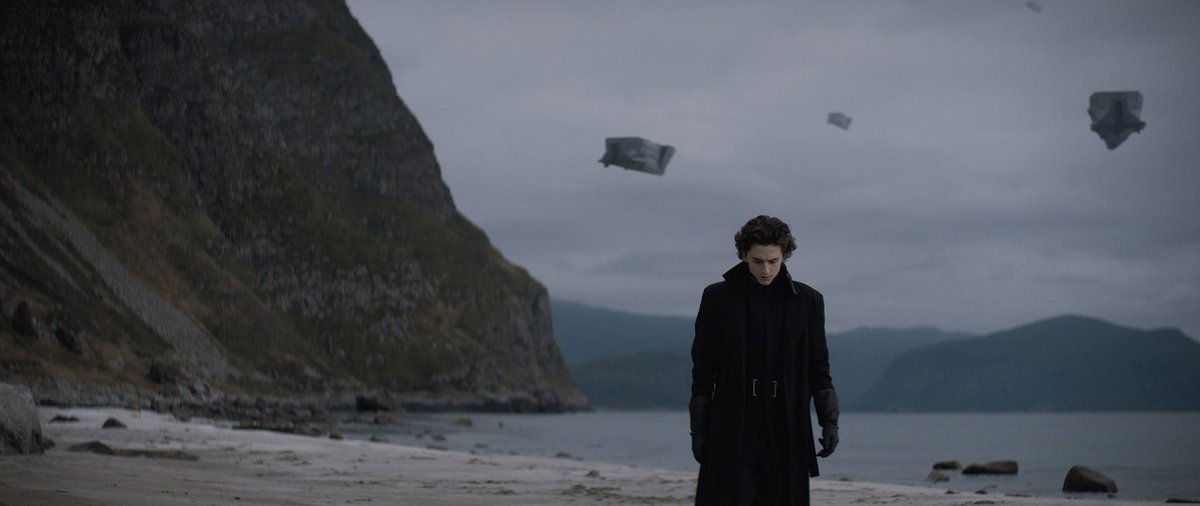 First look at #Dune. <a href="/RealChalamet/">Timothée Chalamet</a> @DuneMovie 
vanityfair.com/hollywood/2020…