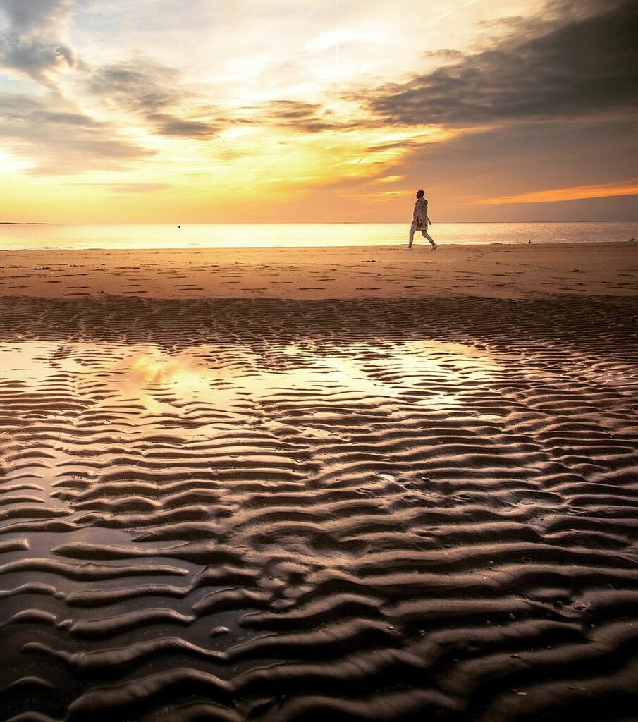 claireonline's tweet image. Memories of a perfect evening at Rockanje Beach. #keeponwalking #nature #photography #silence