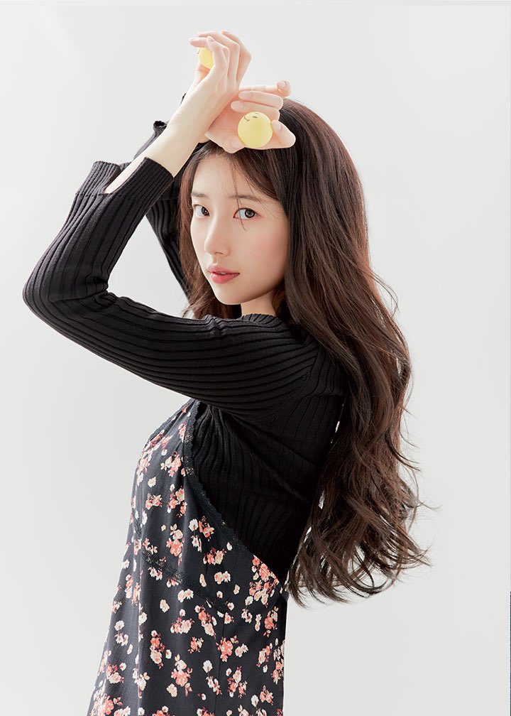 DEV1ATION's tweet image. ㅤㅤㅤㅤ〔 Package to @breakitsong 〕

Notes: I miss you, so I send you a bouquet of flower! Oh and a picture of me, so you can have it on your pocket, ehehe.