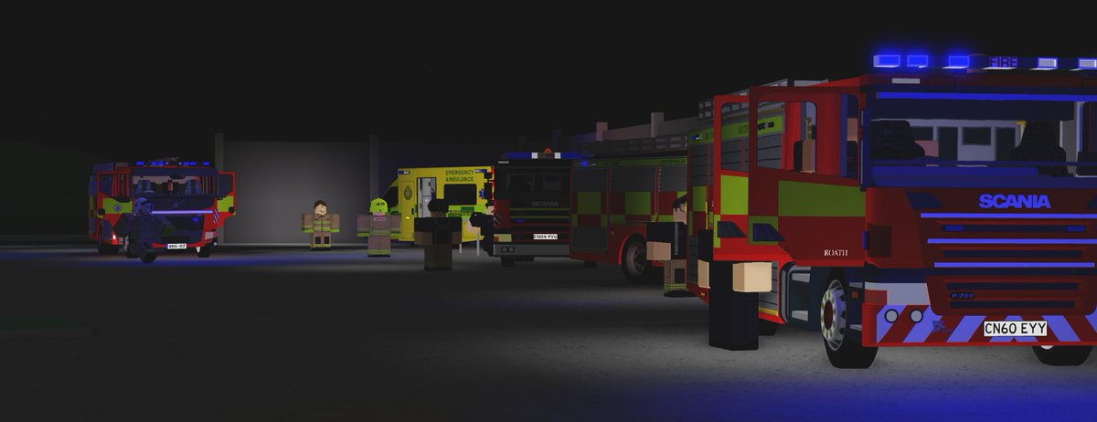 SWVFRS_LMcil's tweet photo. Incredible watch this evening, major fire at the industrial estate sector 2.. fire is now clear and crews have left the scene. https://t.co/fOU6uVuuBQ