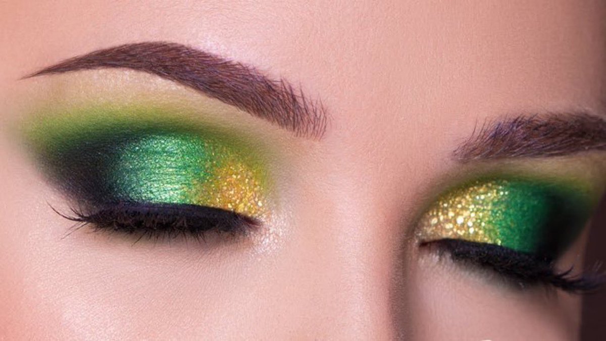 sebastian stan as eyeshadows thread