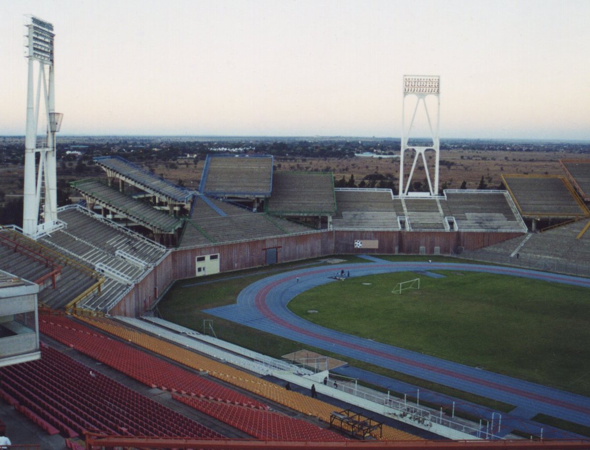 Mmabatho Stadium SudáfricaClub: -.Capacidad: 59.000Inaugurado: 1981