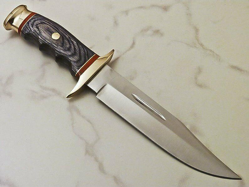 BEAUTIFUL CUSTOM HANDMADE D2 Steel Hunting Knife Bowie Knife 
#knife #knifenuts #edc #beggknives #maverickcustoms #benblue #writeslicepry #Knives