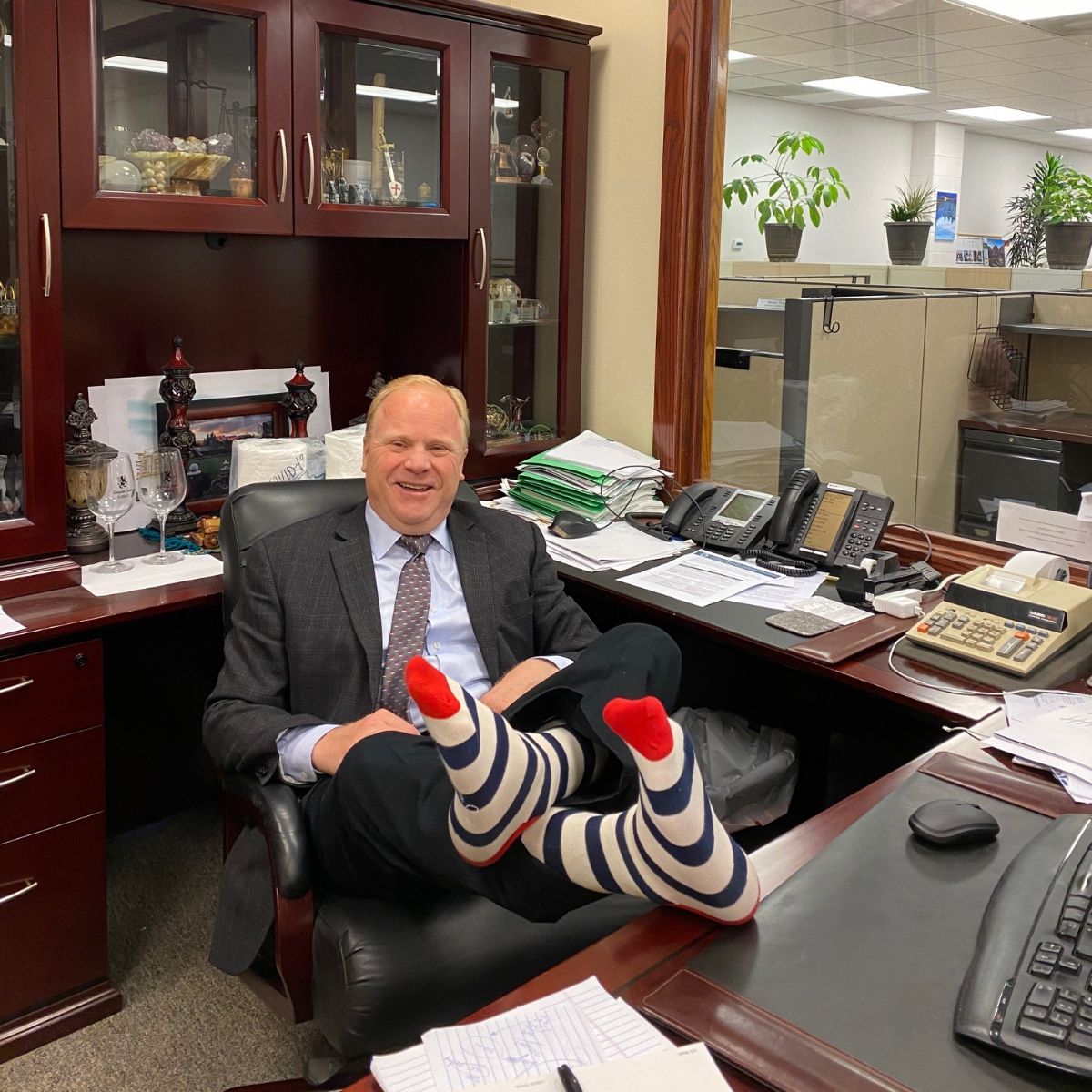 primeresmtg's tweet photo. Today is the start of PRMI's Spirit Week! We kick things off with Crazy Sock Day and PRMI's CEO, Kenneth Knudson, delivered with his pair of wacky socks.
#PRMICrazySockDay #PRMITogether https://t.co/BHbB09S38e