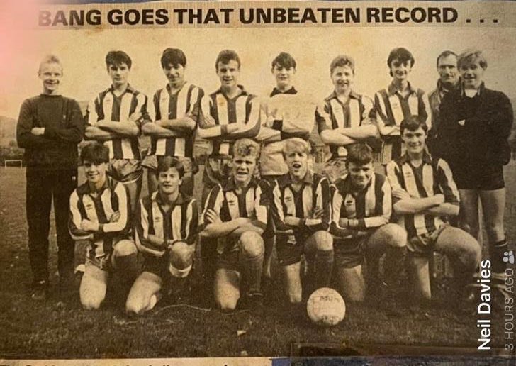 CPDLlanfairDCFC's tweet photo. A superb Ruthin U16's side here pictured approx 1988 with manager Keith Turner. Rob (Chips) Jones (Llanfair juniors), Llewelyn Jones (Wells) and Gari Davies (part of our 92 championship side) and recently Neil Dafis the notable Llanfair players. @northmenlax09 @RuthinTownFC https://t.co/S97XnOIarM