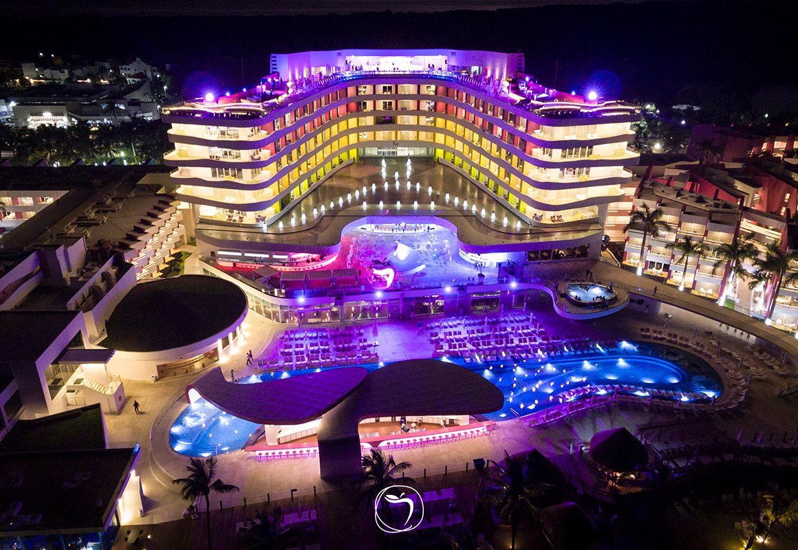 TemptationRs's tweet photo. Great news, we are now in Round 5 🥊 as SEMIFINALISTS to be The Coolest Hotel Pool of 2020!! Please enter to vote! and share it with more temptationers. #BeTemptation
Cick here and scroll down: https://t.co/8GDC19mCkO https://t.co/IcP9u5x50h