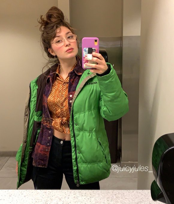 Watch juicy's leaked NSFW photo on TwXstars