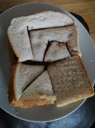 EskoCommunityEd's tweet image. While making lunch, cut your child&apos;s sandwich into triangles or other fancy shapes. #Mondaymathtips #Earlychildhoodeducation