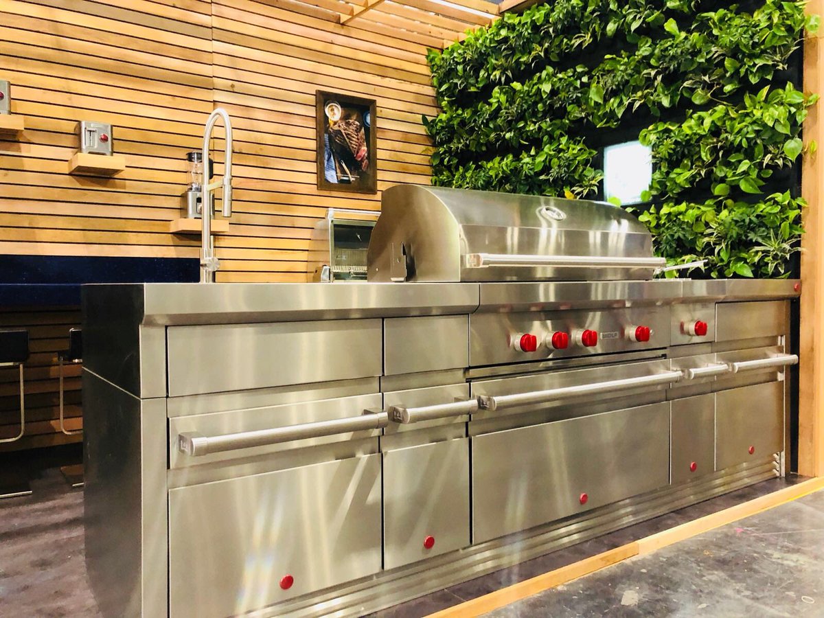 craigdavies9's tweet photo. Let’s BBQ @SubZeroWolfUK https://t.co/5b2GFd7Ov6