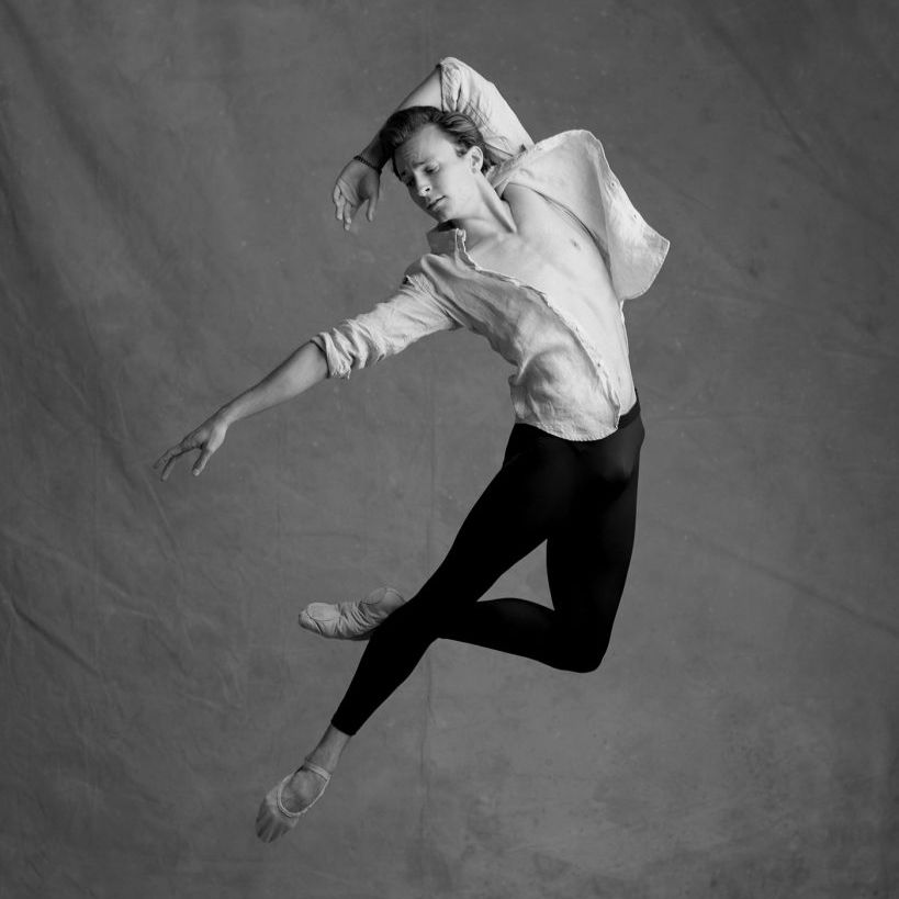 Bake with us! Follow <a href="/brendan_saye/">Brendan Saye</a> and Donald Thom Friday night at 8 pm EDT on <a href="/NationalBallet/">The National Ballet of Canada</a>’s Instagram LIVE. Click the link for the ingredients you should have measured and prepared. See you then 👋 >> bit.ly/2V4x1Pb

📷by <a href="/karolinakuras/">Karolina Kuras</a>