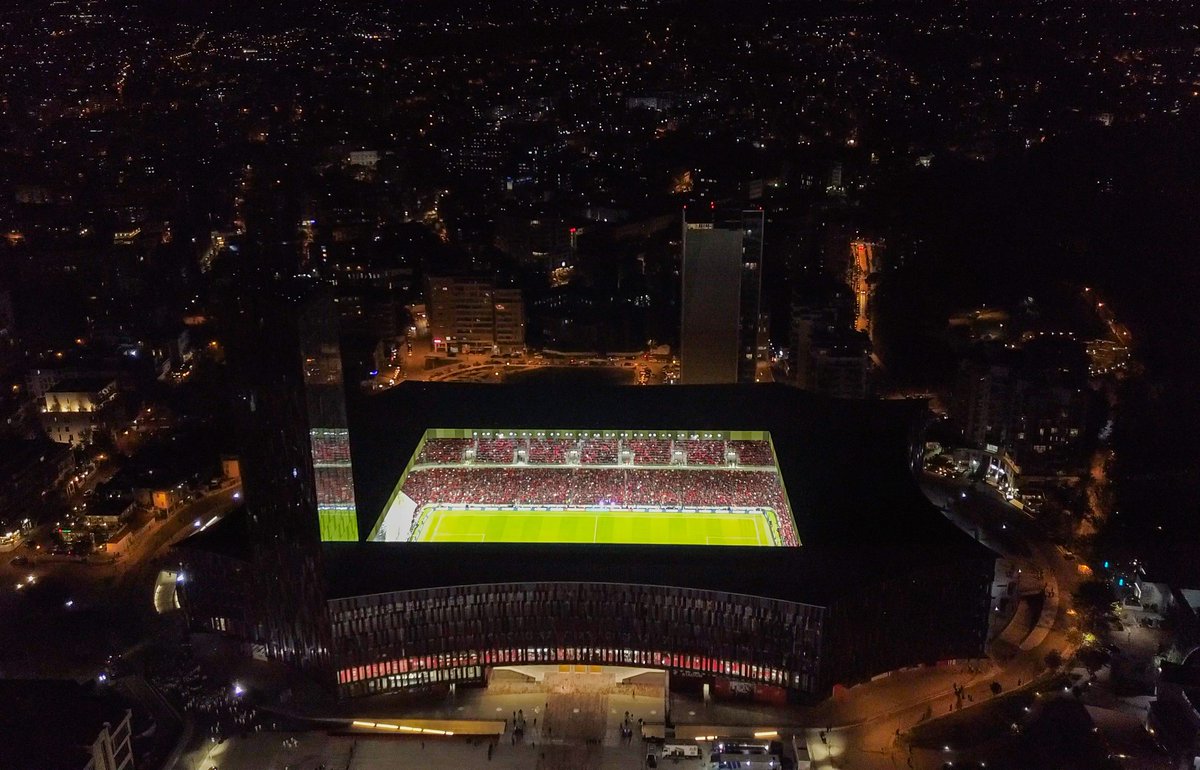 Air Albania Stadium  AlbaniaClub: selección de AlbaniaCapacidad: 22.500Inaugurado: 2019