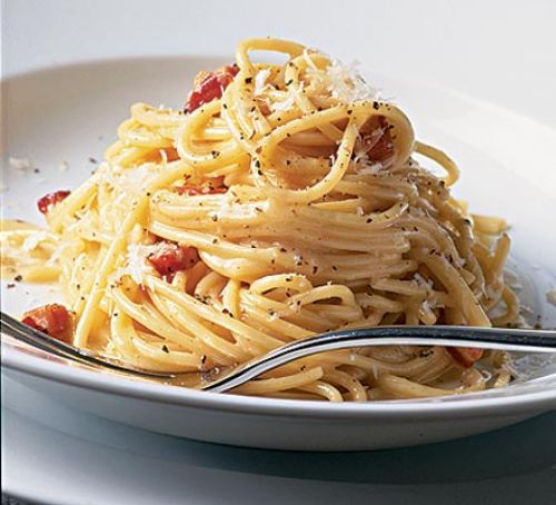 IlCagaCazxi's tweet photo. Rank: Carbonara, Lasagna, Pesto, Bolognese https://t.co/ZhfZ8657zo