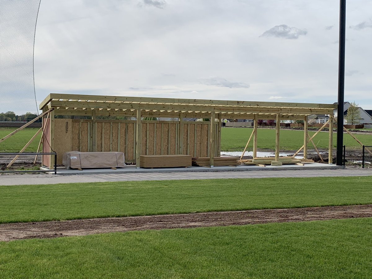 FMCHSBaseball's tweet photo. We have walls that will be painted blue, walls that are actually blue and some pretty snazzy foul poles that are not blue at all. https://t.co/gTmO54NzJe