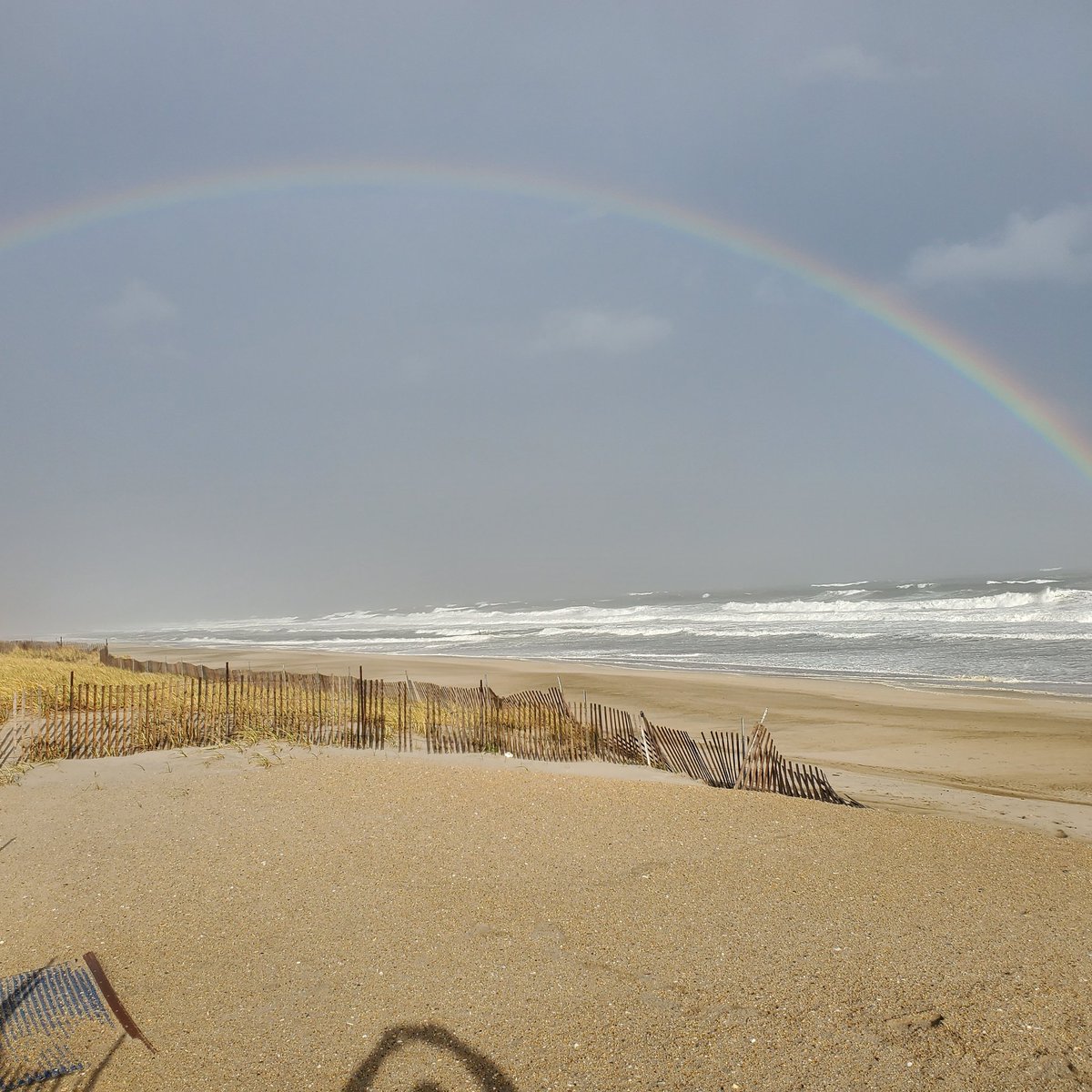 Philipckelly's tweet photo. @LeeGoldbergABC7 
Rockaway Beach NY, Post storm Rainbow leaves us with a feeling of hope https://t.co/y8QHw3bxVY