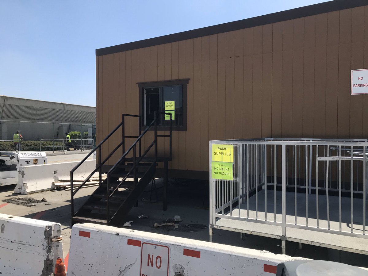 WAHCAtraining's tweet photo. Ont Ramp Training continues to flatten the curve of COVIF-19 by managing social distancing at their supply walk up window #WashYourHands    @jrindafernshaw @mboden69 @jpaloupsair @JStanton1907 @air1man https://t.co/ls07HOrlz6