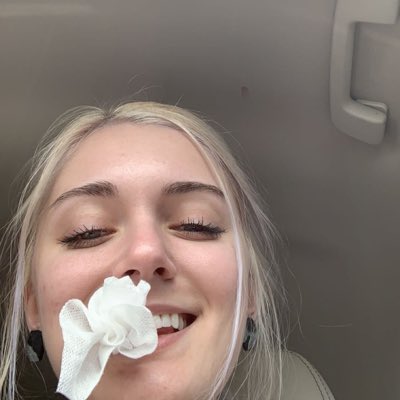 f_cookie1's tweet image. #NewProfilePic “losing your wisdom teeth doesn’t make you any less wise” - probably a quote from someone pretty wise
