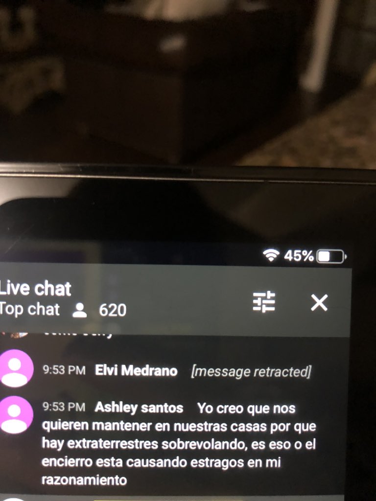 PameCarolinaa's tweet photo. Este comentario en el live chat del programa de hoy me mató. 😂 @DeHistEnHist @ladeicaza @LUPITAMARTINEZA 🛸 👽 https://t.co/SXjXoo0gb4