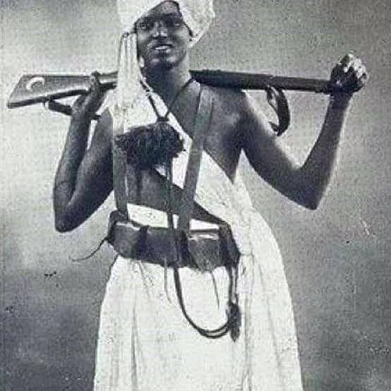 The most famous Somali saying went: "Gaalka dil gartiisa sii" [Kill the infidel (whiteman), give him dues].