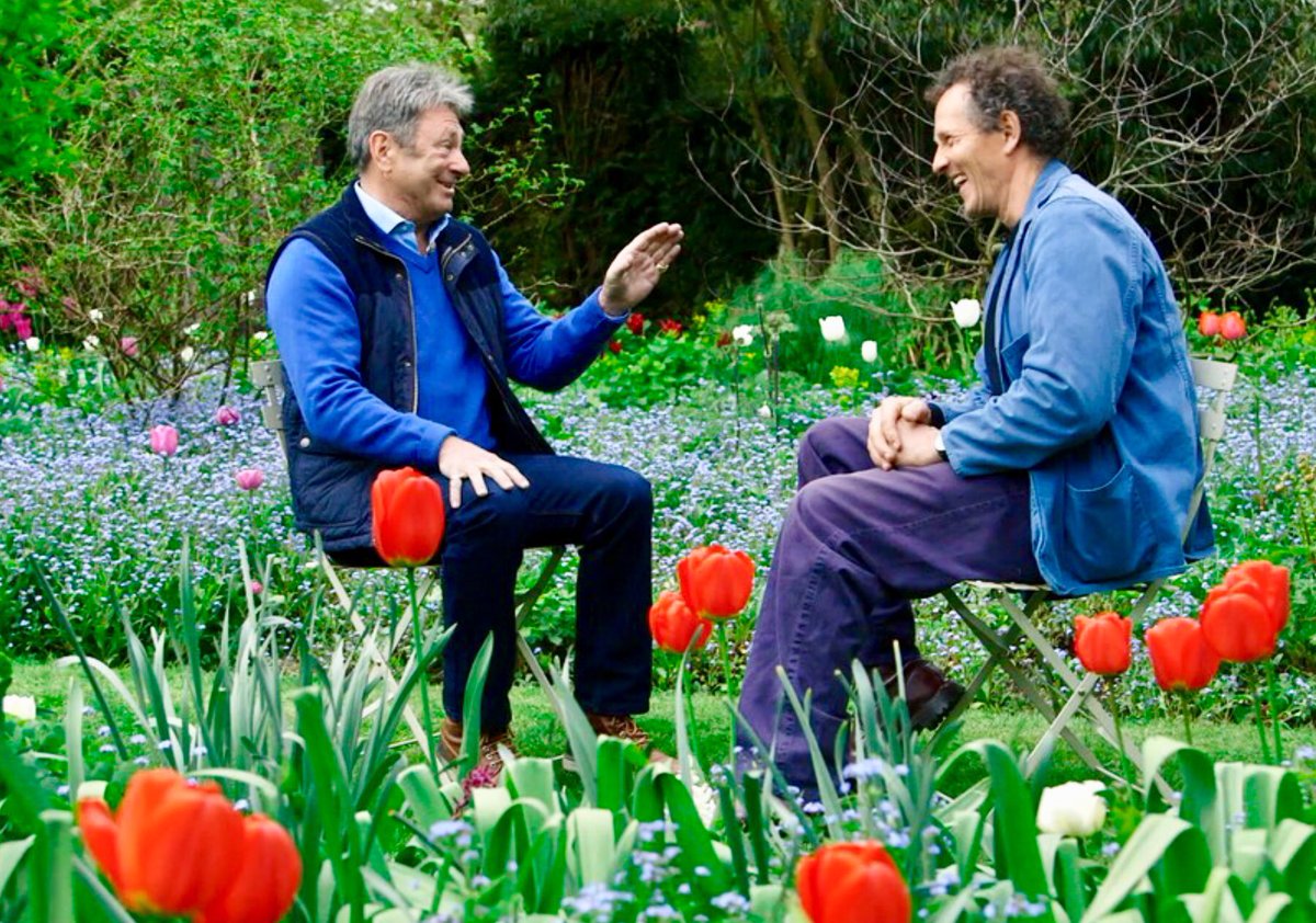 lucyhall_GW's tweet photo. 3 years ago today: @GWmag shoot with @TheMontyDon and #AlanTitchmarsh to mark 50yrs of @GWandShows on TV. Run-up was nerve-wracking but on the day we had a blast - you can tell! Happy days. Watch when Monty met Alan on video
https://t.co/CnyYWgb54P
 #gardenersworld @jasonphotos https://t.co/7Ox2kGBUia