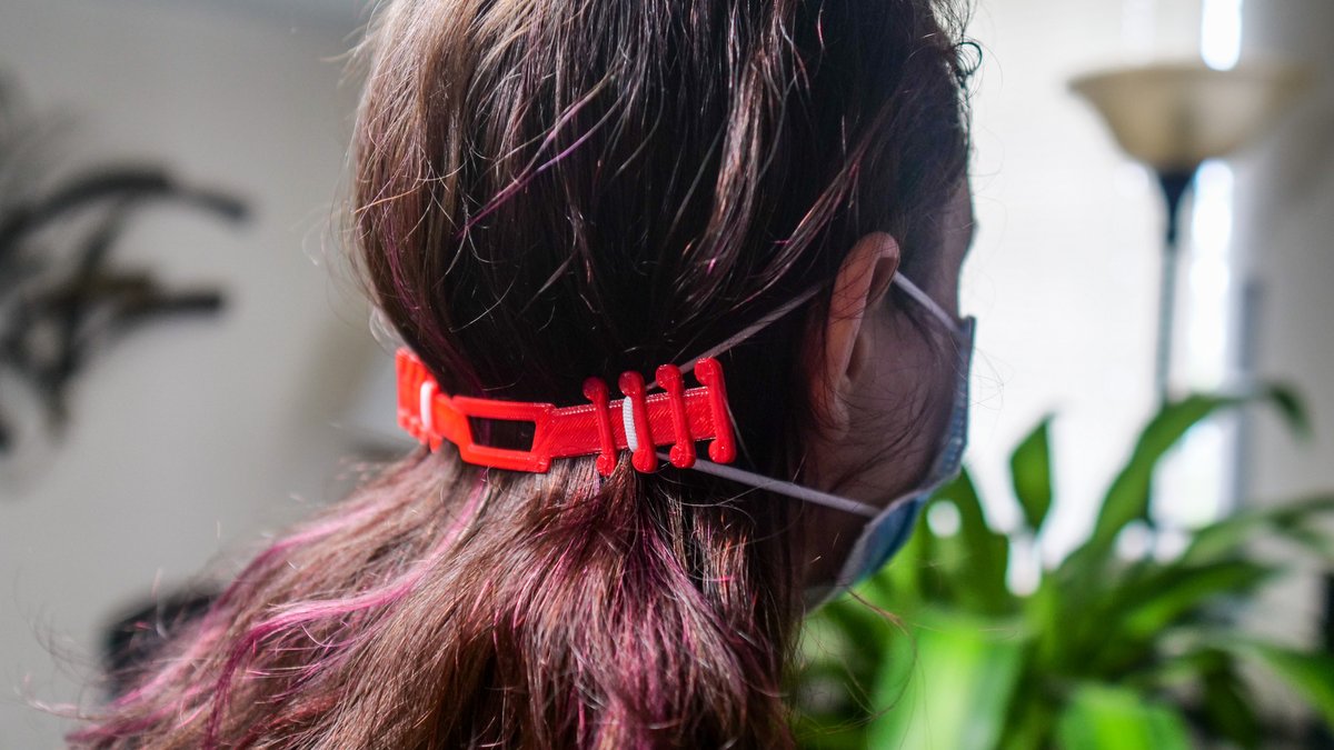apvismedia's tweet photo. If you or someone you know can benefit from our #3DPrintedPPE please visit https://t.co/6WxwaXxbUn.

All PPE is supplied for free. We do not supply N95 masks or respirators.

#COVID #3Dprinting  #healthcare https://t.co/DnQOOxRicj