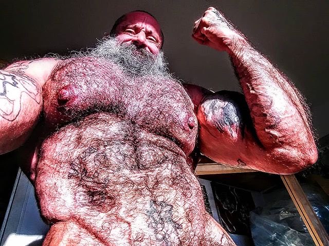 Neverbigmscl's tweet photo. Muscle Eddie https://t.co/BXHnXrD1Ps