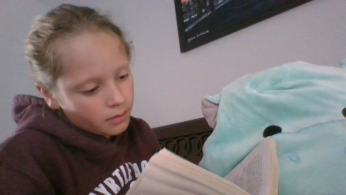 RRESPandas's tweet photo. How about these sweet readers? #RRESVirtualSpiritWeek https://t.co/yIB7jCMiRY
