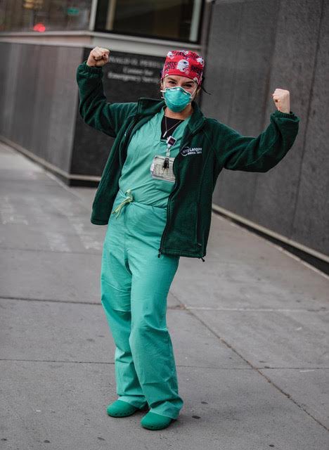 Renablech's tweet image. This is #nursestrong

I may be in New York, but Boston will always be my home.  #patsnation #bostonstrong

#nurse #covid19 @Patriots @Edelman11 @johnkrasinski @BenAffleck @markwahlberg @WCVB @7News @BostonGlobe