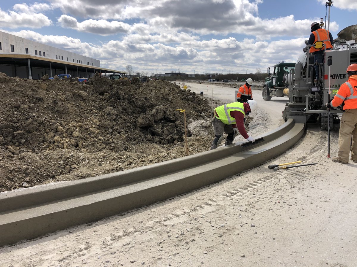 TMConsultingInc's tweet photo. Windy and cold day for their first pave.  Doing their own data prep and ready to rock! @TrimbleCEC @PowerCurbers https://t.co/oBcN3cpRwe