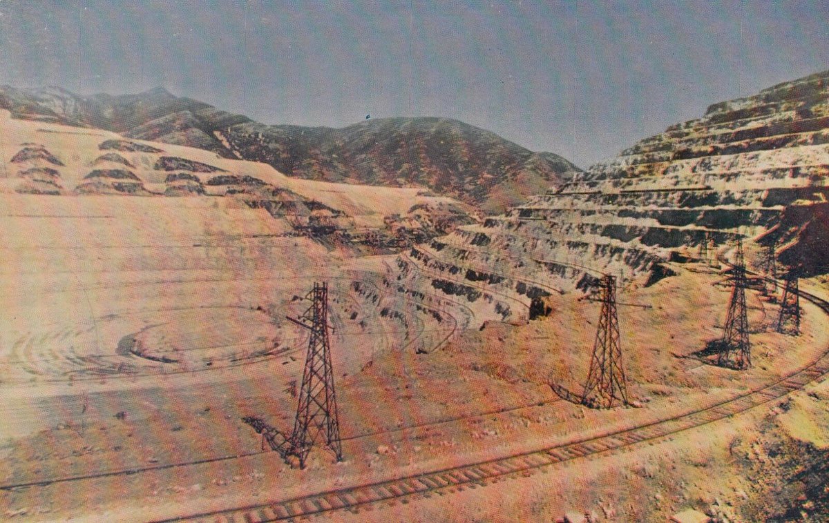 DesolateCards's tweet image. Bingham Copper Mine, Utah.