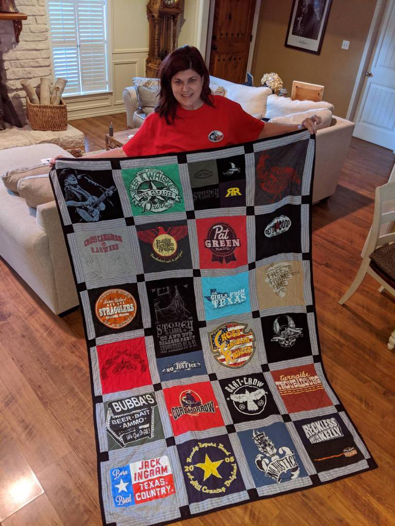 Y’all, you know I’m not missing a #musicalmonday when the theme for #villagenorth is band tees! So many old band tshirts I had to have a quilt made of my tx country favs. Plus I’m wearing a <a href="/rogercreager/">Roger Creager</a> shirt! #csmnconnected #CISDTogetherAtHome