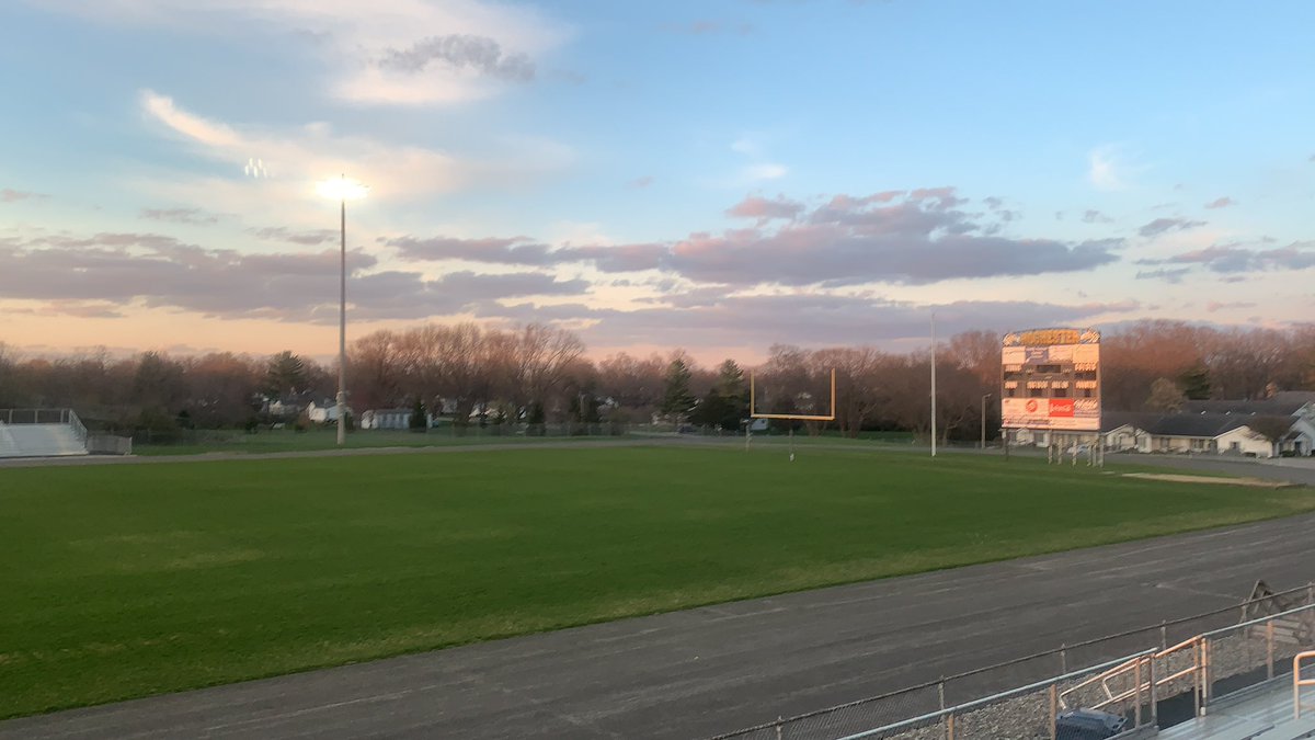 Rochester HS has the lights on at Barnhart Field joining in the celebrating life of Paul Loggan. <a href="/panthersnc/">NC Athletics</a> #LightsForLoggan