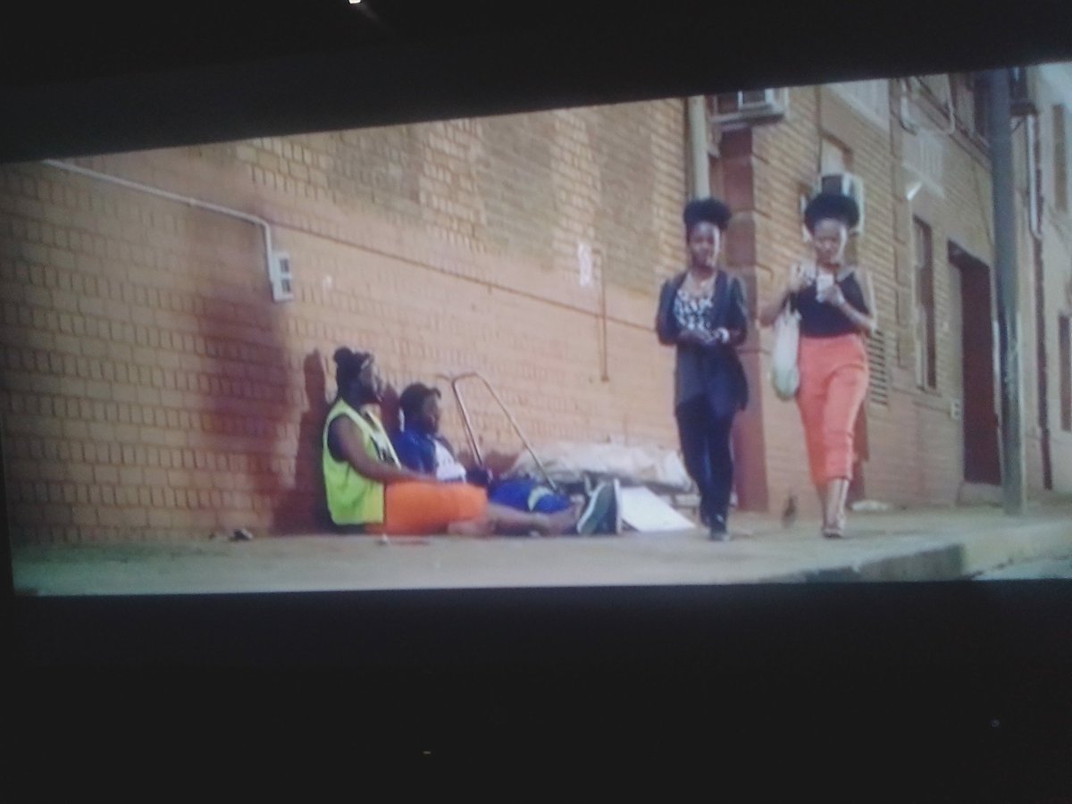 PROFjunior_sa's tweet photo. @casspernyovest this was a hit i still listen to it even today mo #worries https://t.co/OHJVIyszek