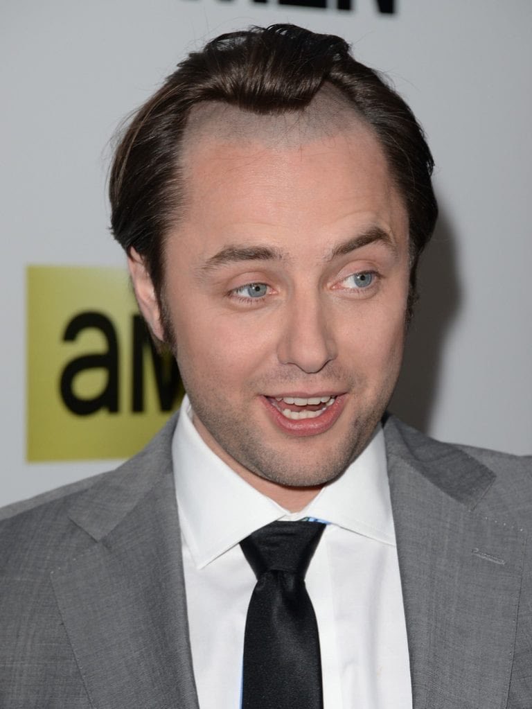 Everyone always lauds actors for extreme weight gain/loss for roles but we don't talk enough about the fact that Vincent Kartheiser shaved. back. his. hairline. for years