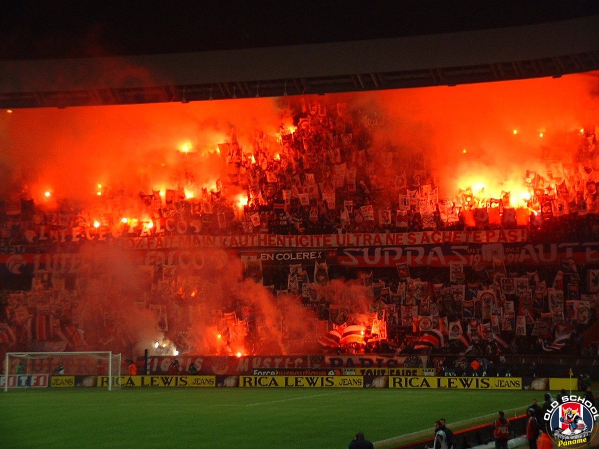 OldSchoolPaname's tweet photo. PSG - Olympique Marseille 2002/2003 #VirageAuteuil1991 #ParisSG #Osp #Oldgroup #psg #Nostalgie #PSGFans #Paris https://t.co/7nIh0XUxVs