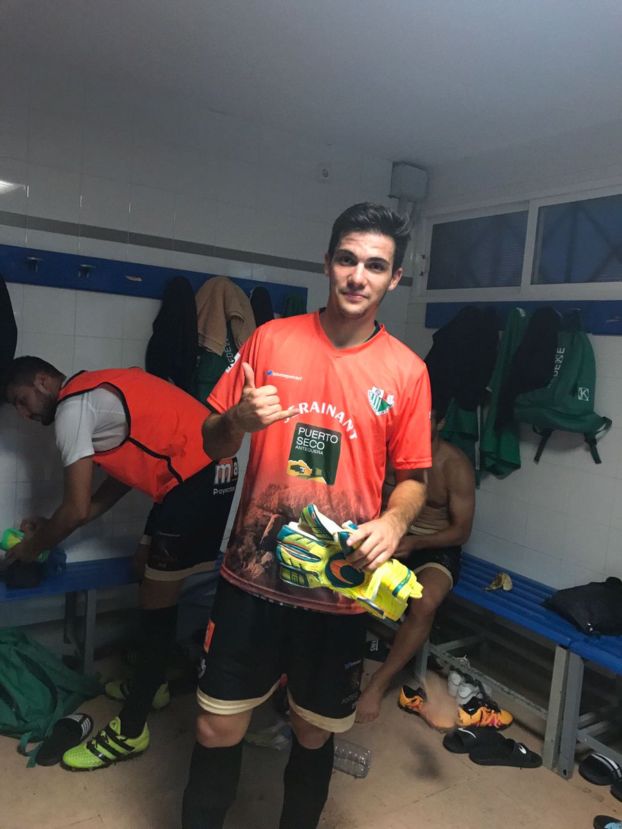 DanielJesusIKii's tweet photo. @_Manug8 @EAntequeracf @AntequeraCF 💪😁 https://t.co/KS73pfUTVT
