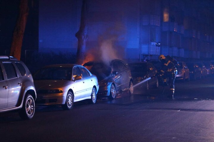 Connewitzbleib1's tweet photo. schöne Bilder von Auto von Eltern von #NoAfD Siegbert Droese. Wo wohnen diese Eltern? DM bitte! https://t.co/qm3HCXZIba